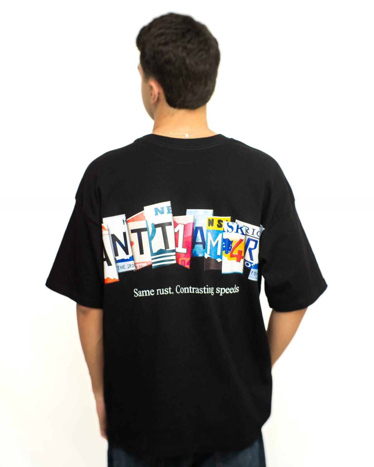 Camiseta Placas vista de costas